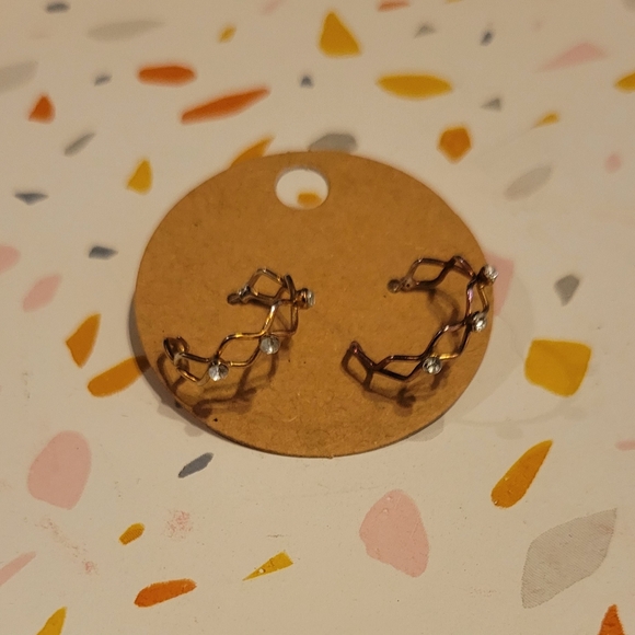 Forever 21 Jewelry - 🌸 5/$15 Braided wire hoops with rhinestones